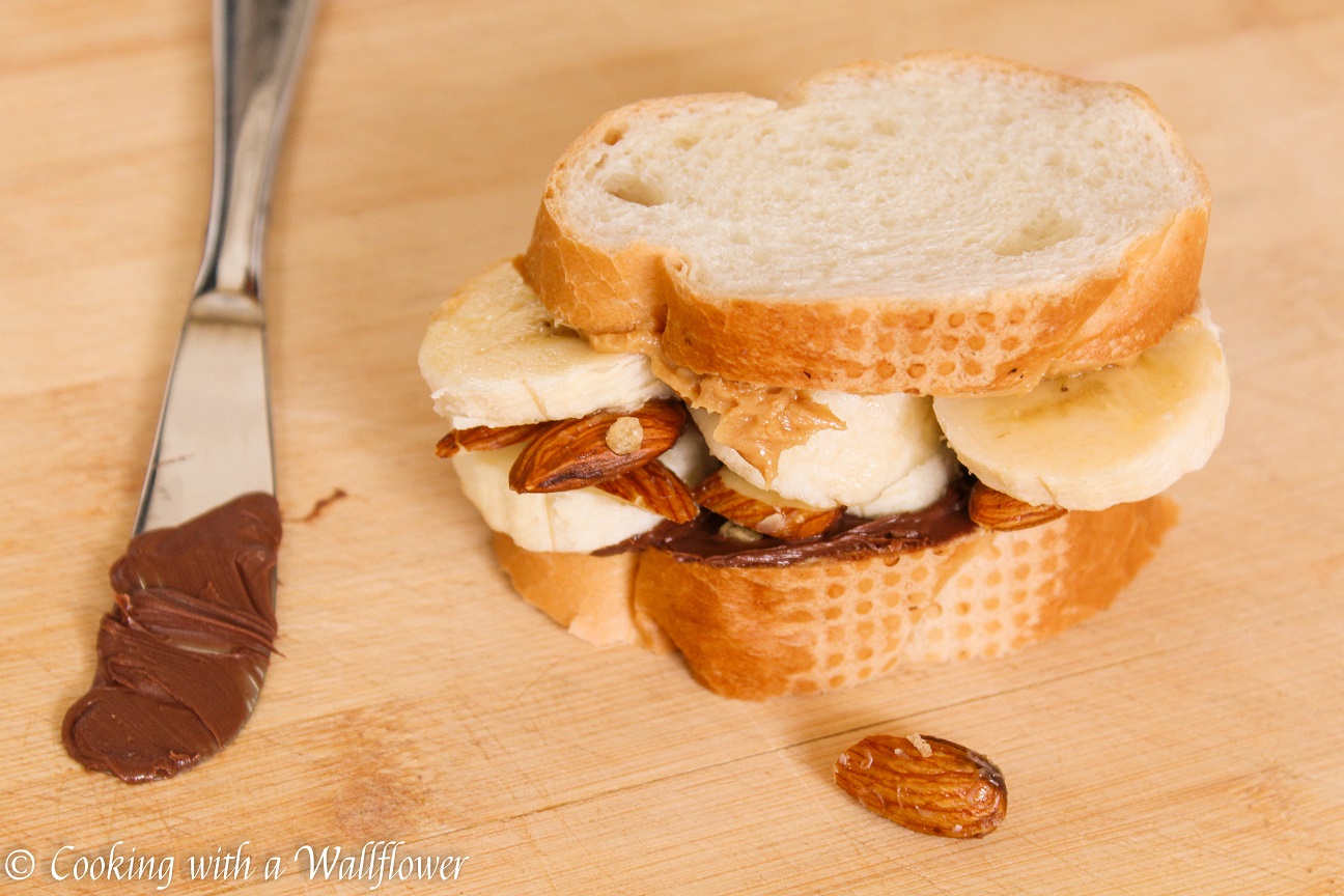 Peanut Butter Nutella Banana Toast Sandwiches - Cooking with a Wallflower