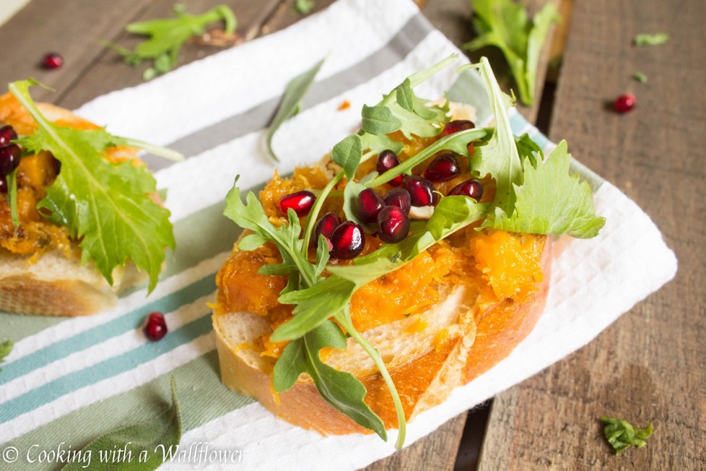 Roasted Maple Sage Butternut Squash Toast | Cooking with a Wallflower