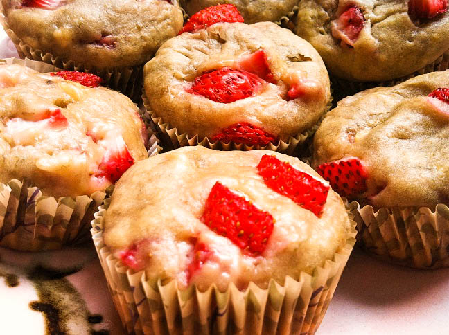 Strawberry Banana Muffins | Cooking with a Wallflower