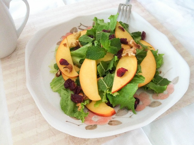 Nectarine, Walnuts, and Dried Cranberry Salad