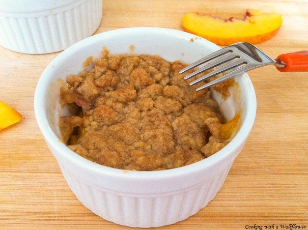 Peach Crumble | Cooking with a Wallflower