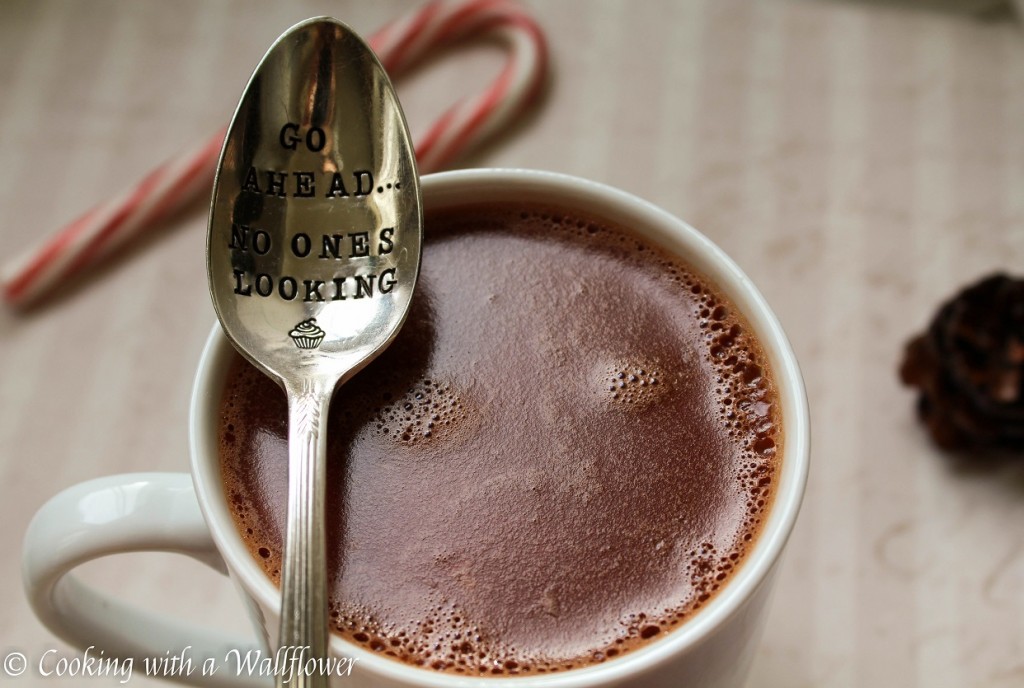 Peppermint Hot Chocolate | Cooking with a Wallflower