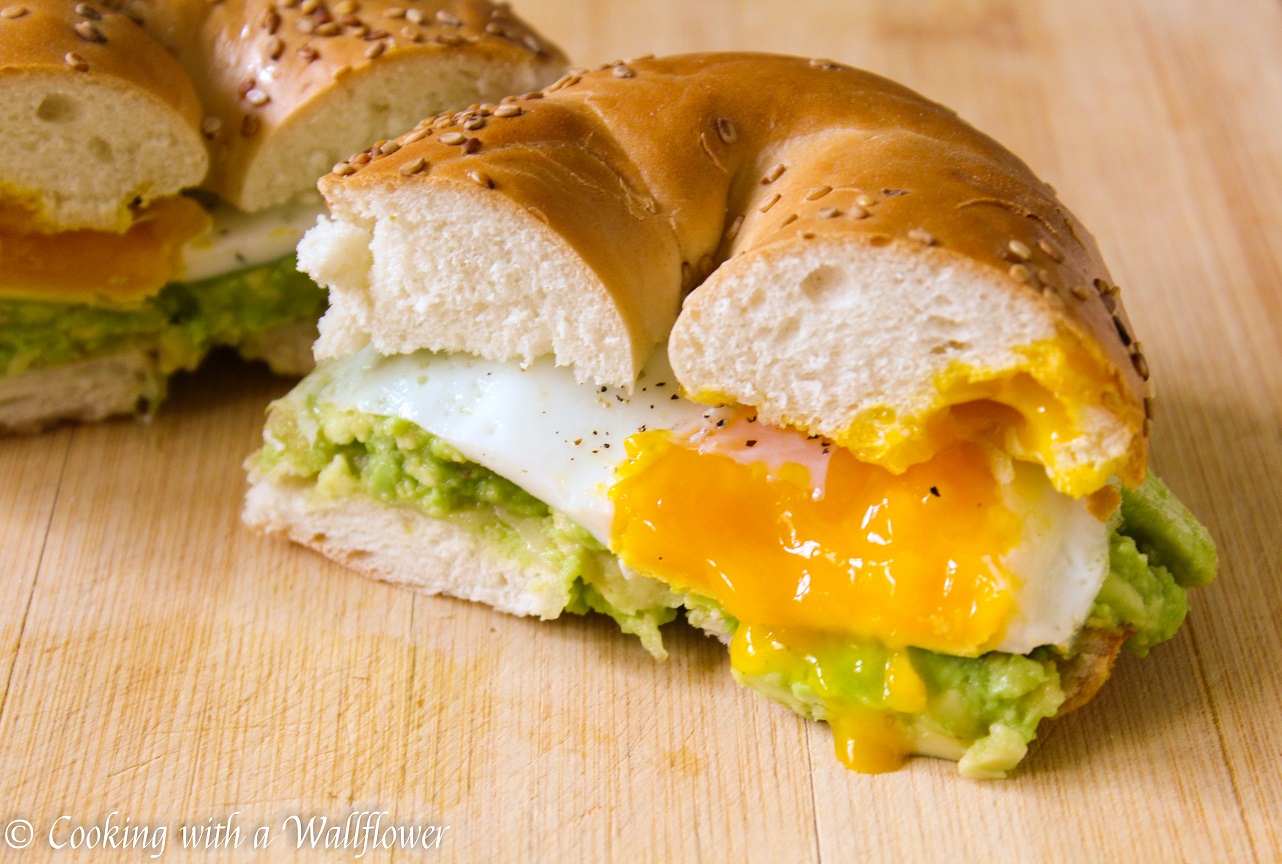 Mashed Avocado and Egg Breakfast Sandwich