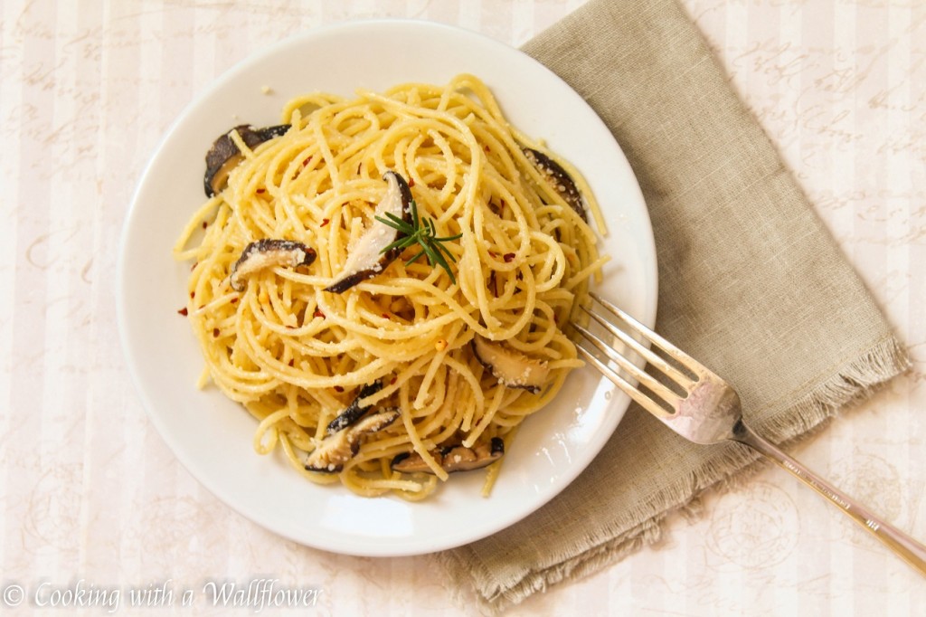 Shiitake Mushroom Garlic Parmesan Noodles | Cooking with a Wallflower