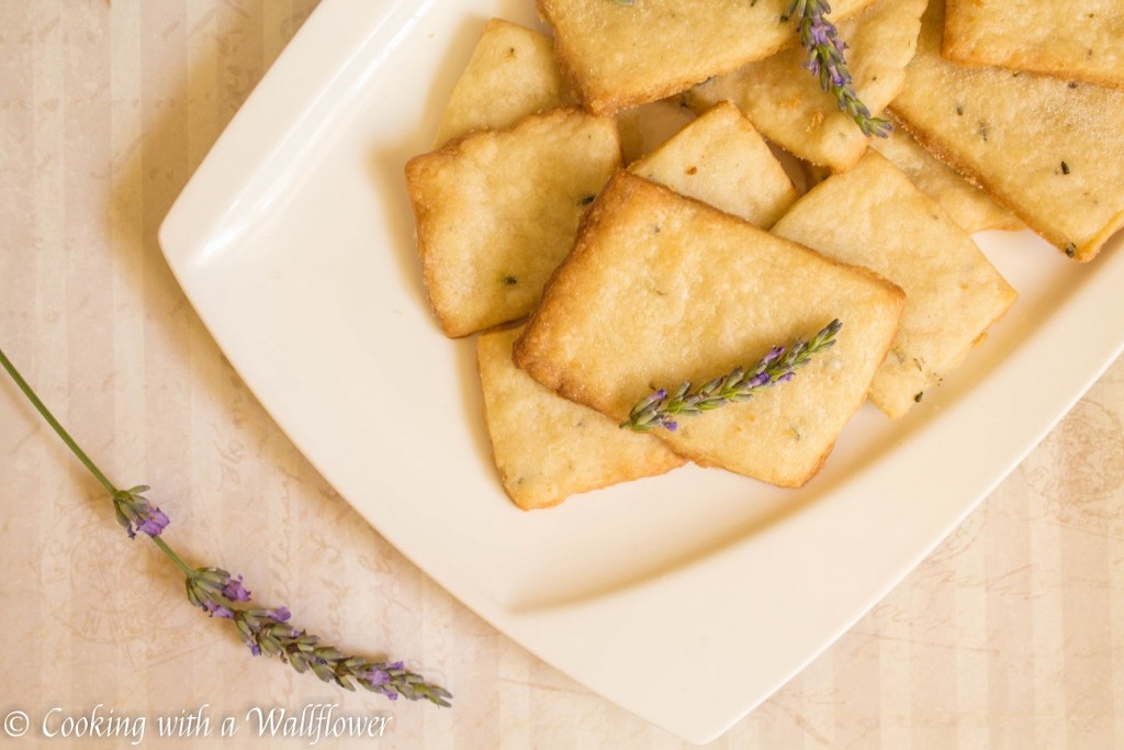 Lavender Shortbread Cookies | Cooking with a Wallflower