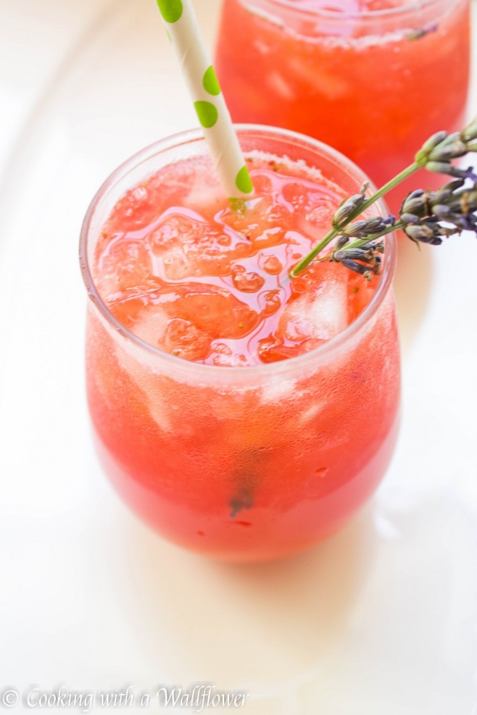 Strawberry Lavender Lemonade | Cooking with a Wallflower