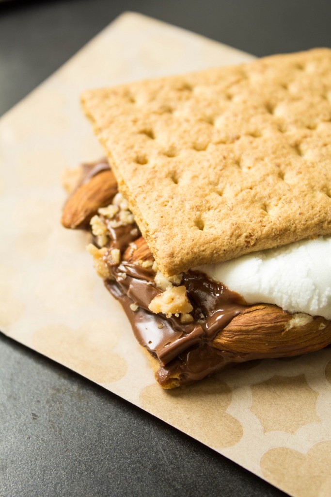 Almond Toffee Crunch S'mores | Cooking with a Wallflower