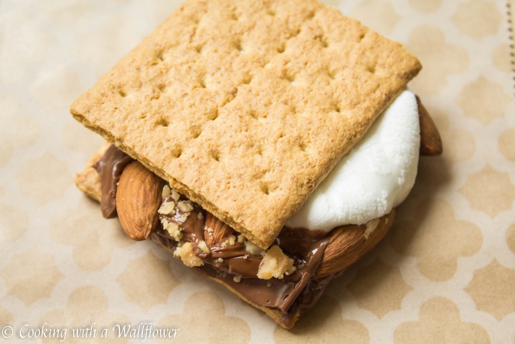 Almond Toffee Crunch S'mores | Cooking with a Wallflower