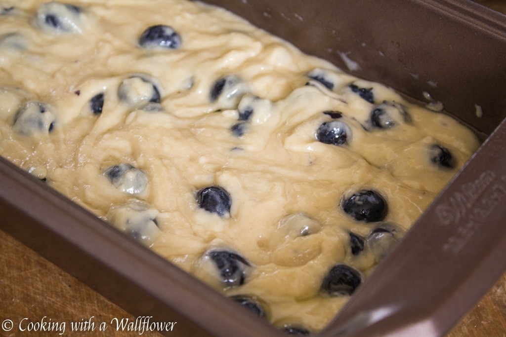 Blueberry Bread | Cooking with a Wallflower