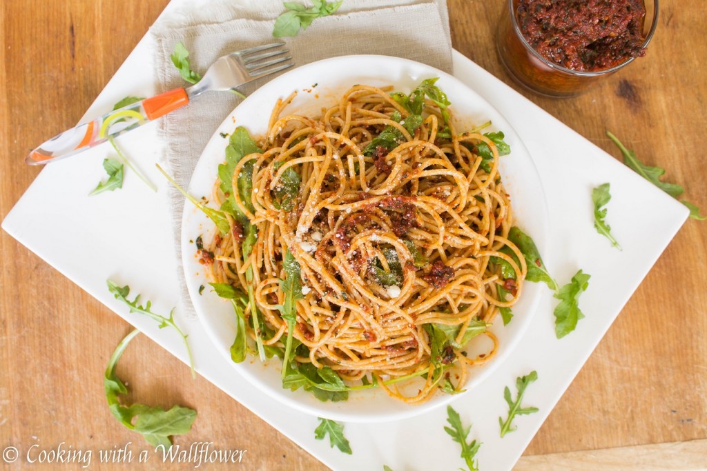 Sun-Dried Tomato Pistou Pasta with Arugula | Cooking with a Wallflower
