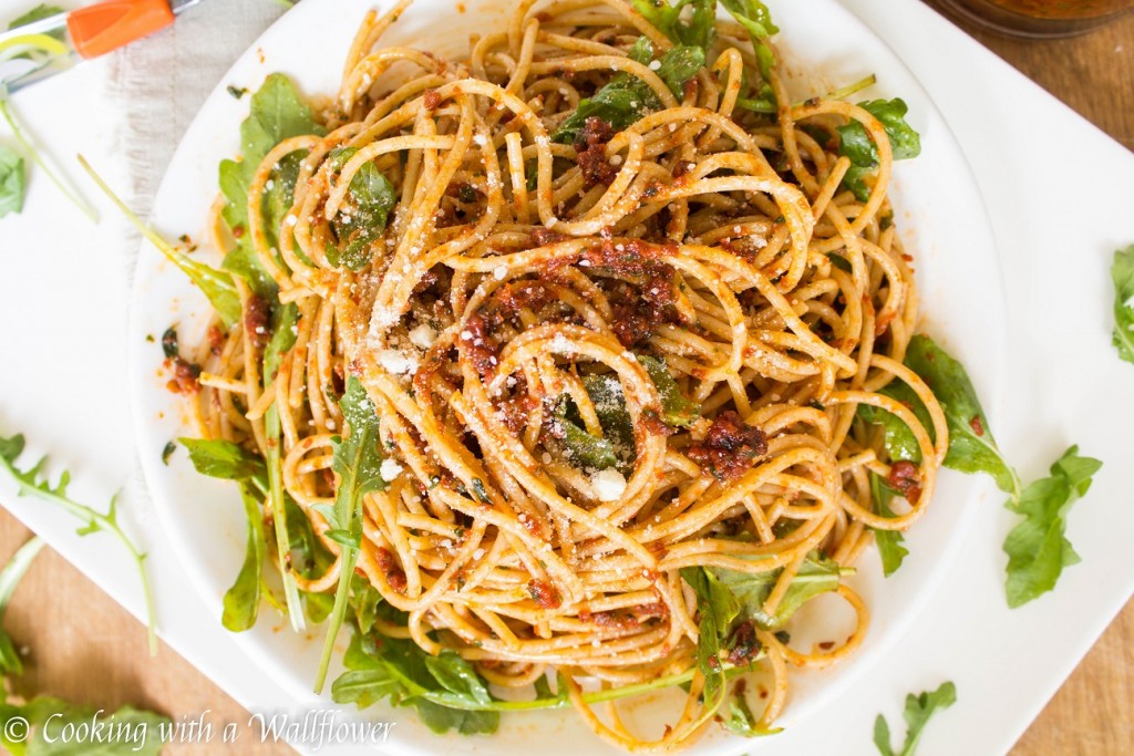 Sun-Dried Tomato Pistou Pasta with Arugula | Cooking with a Wallflower