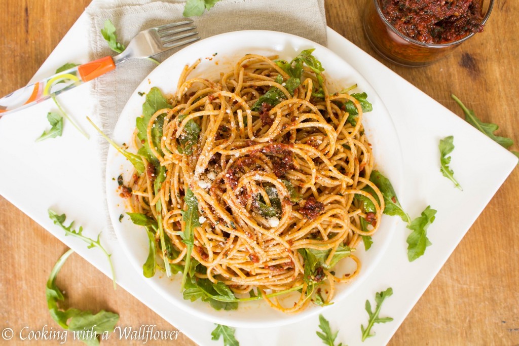 Sun-Dried Tomato Pistou Pasta with Arugula | Cooking with a Wallflower