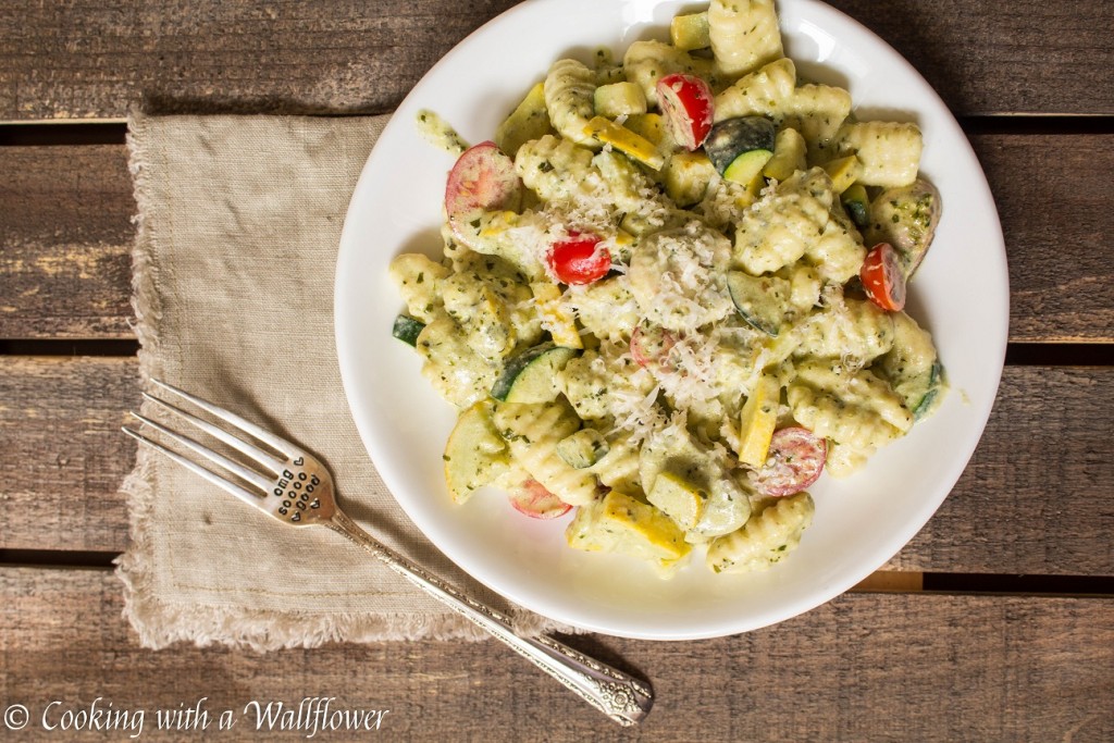 Creamy Pesto Gnocchi with Seasonal Vegetables | Cooking with a Wallflower