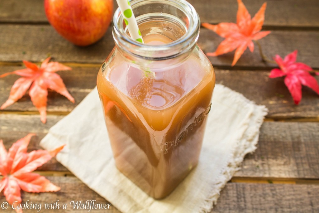 Fresh Apple Cider | Cooking with a Wallflower