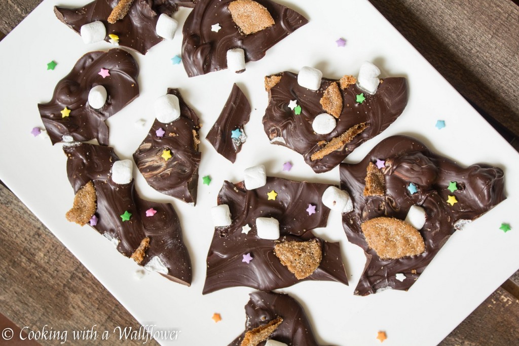 S'mores Bark | Cooking with a Wallflower