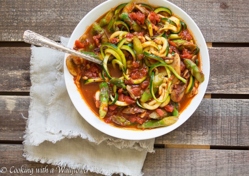 Zucchini Noodles in Spicy Chipotle Tomato Sauce with Asparagus and Mushrooms | Cooking with a Wallflower