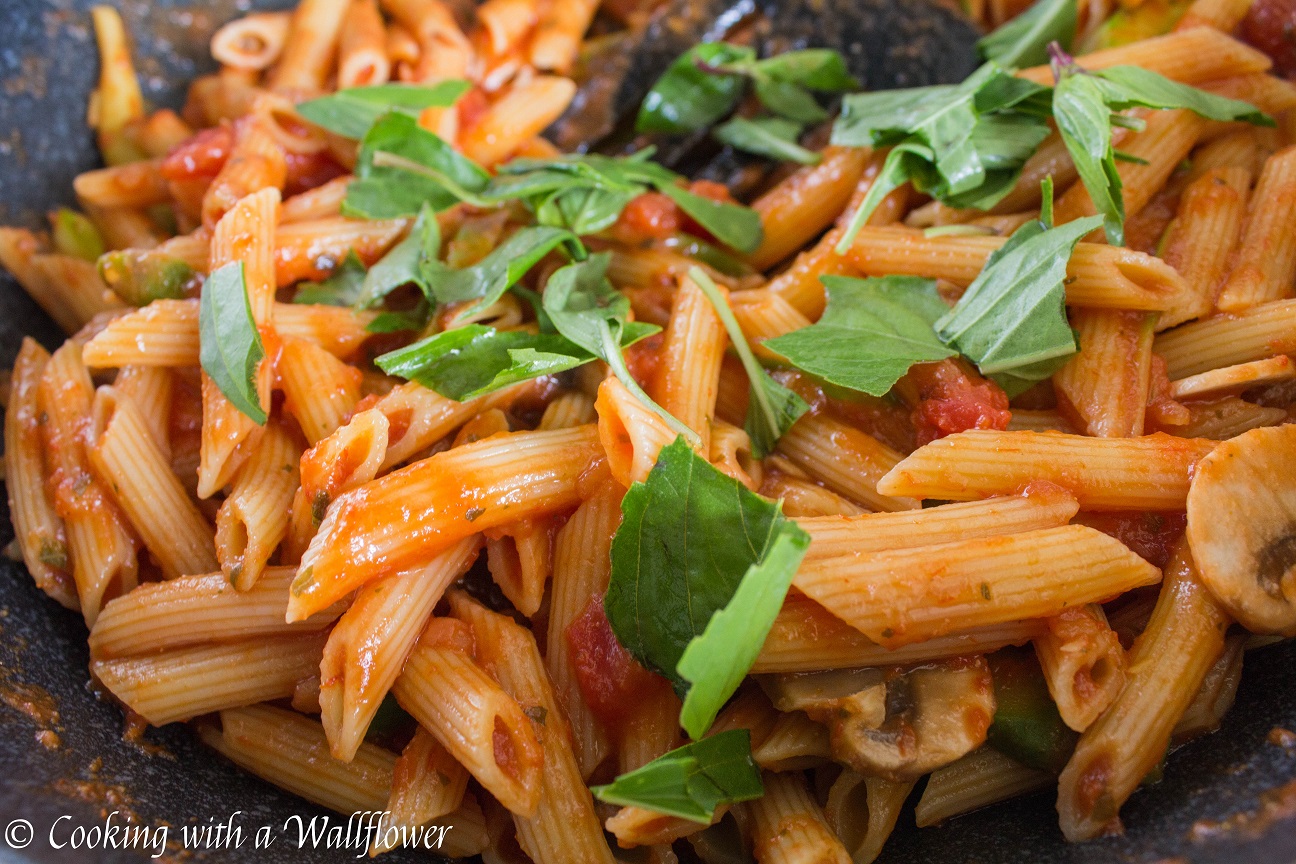 Penne in Spicy Marinara Sauce with Fresh Asparagus