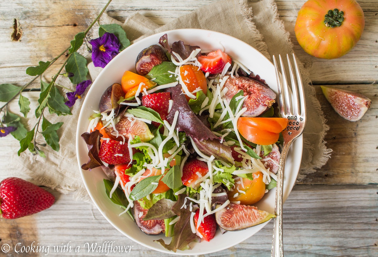 Strawberry Fig Caprese Salad