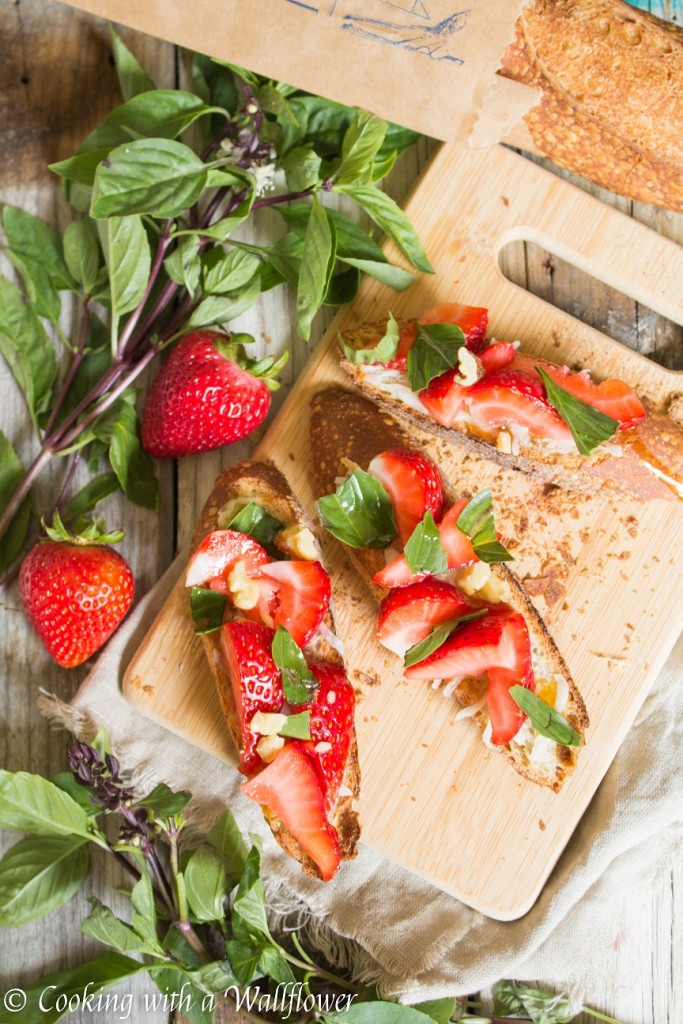 Honey Strawberry Basil Toast | Cooking with a Wallflower