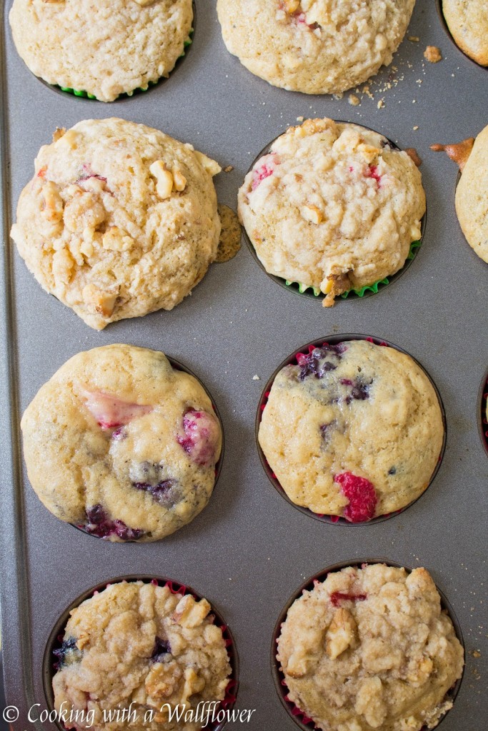 Mixed Berry Buttermilk Muffins | Cooking with a Wallflower