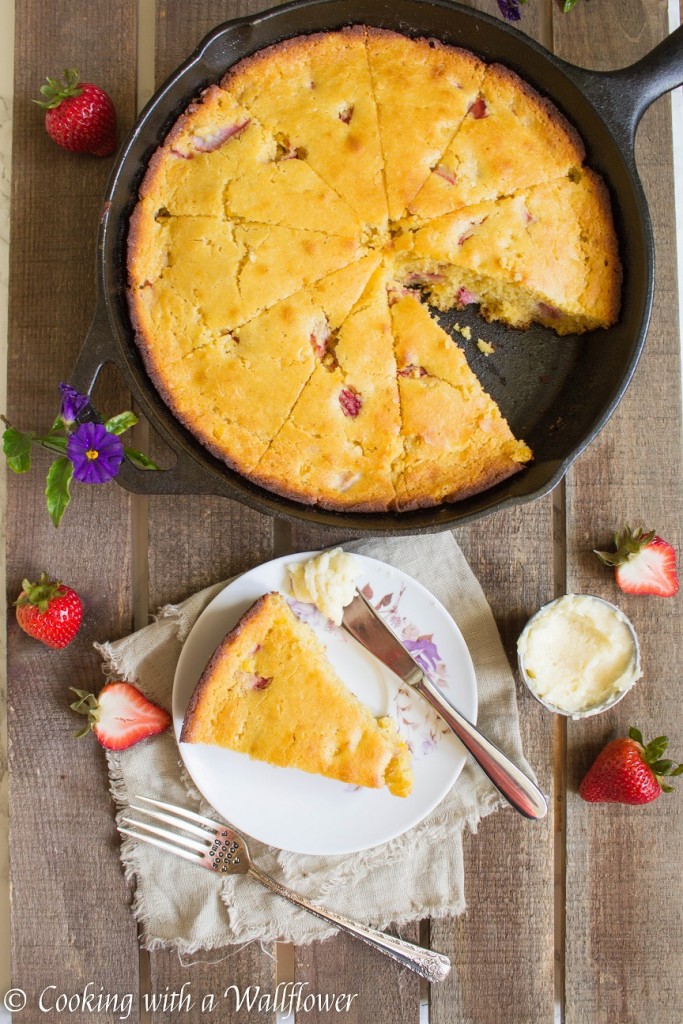 Honey Strawberry Skillet Cornbread | Cooking with a Wallflower