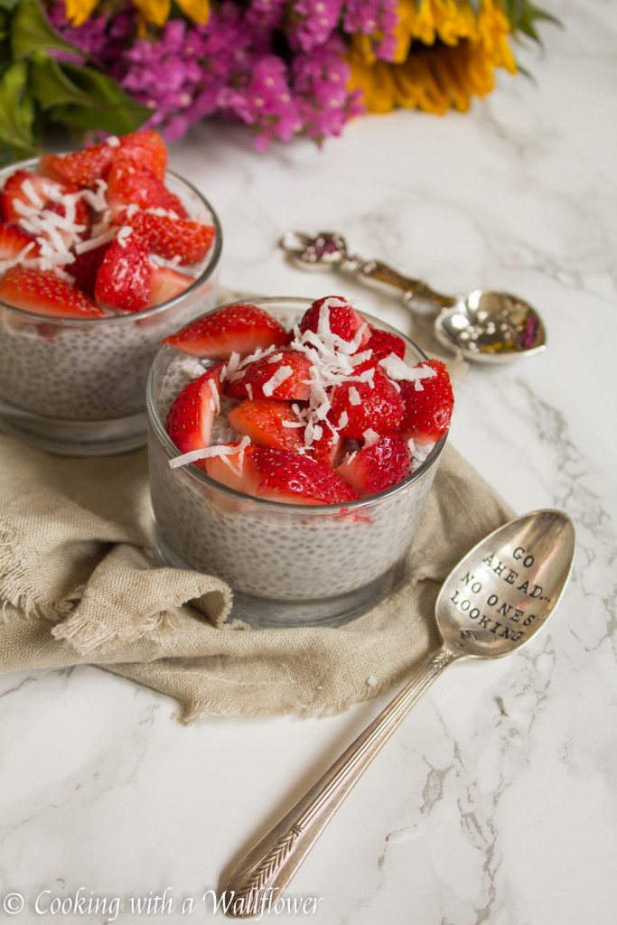 Overnight Strawberry Coconut Chia Pudding | Cooking with a Wallflower