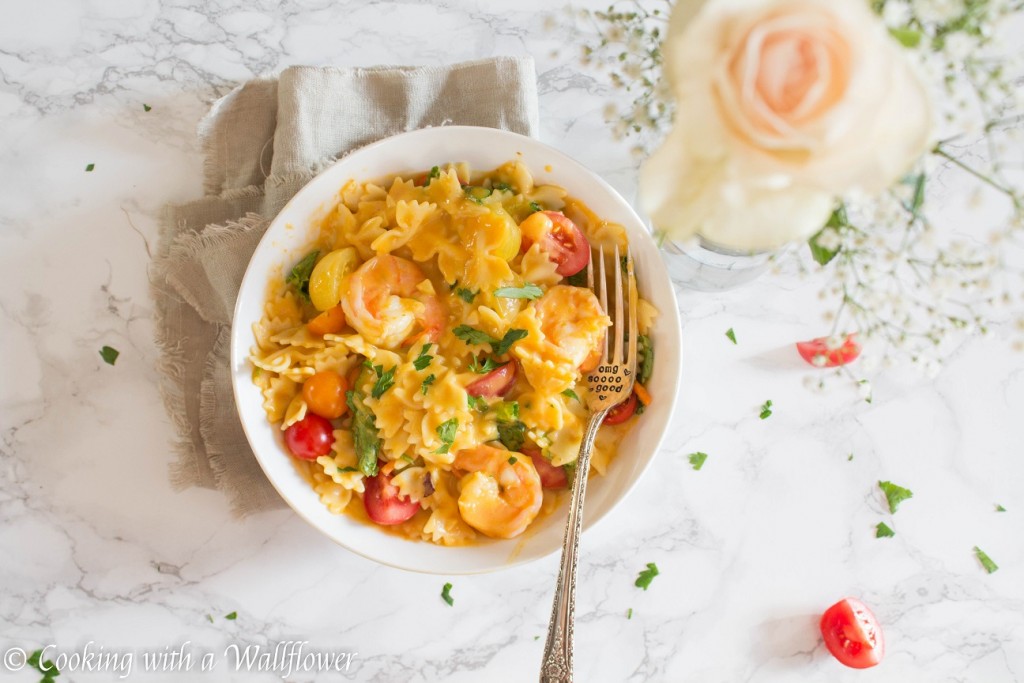 Creamy Shrimp Pumpkin Sage Pasta | Cooking with a Wallflower