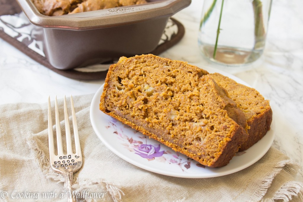 Pumpkin Banana Bread | Cooking with a Wallflower