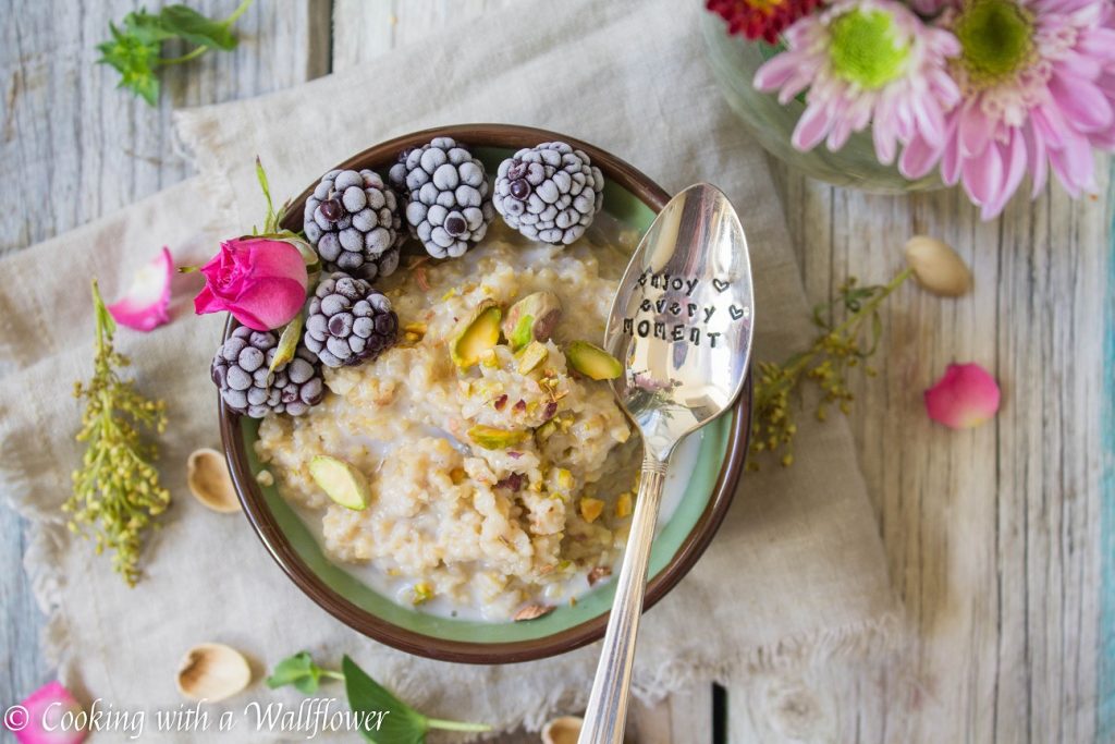 Maple Vanilla Steel Cut Oatmeal | Cooking with a Wallflower