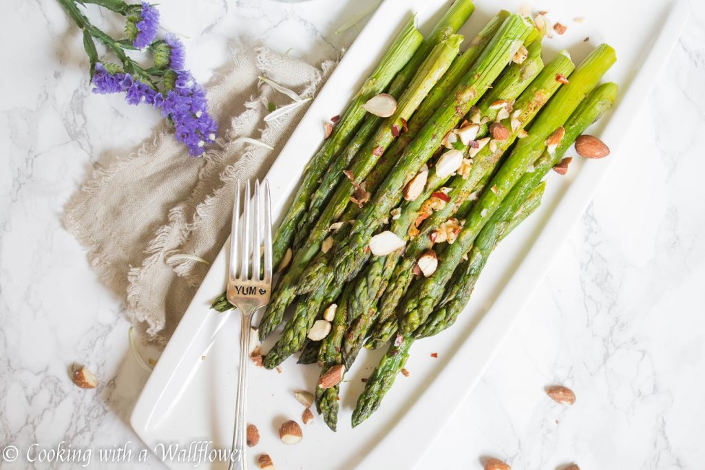 Roasted Garlic Creole Asparagus  | Cooking with a Wallflower