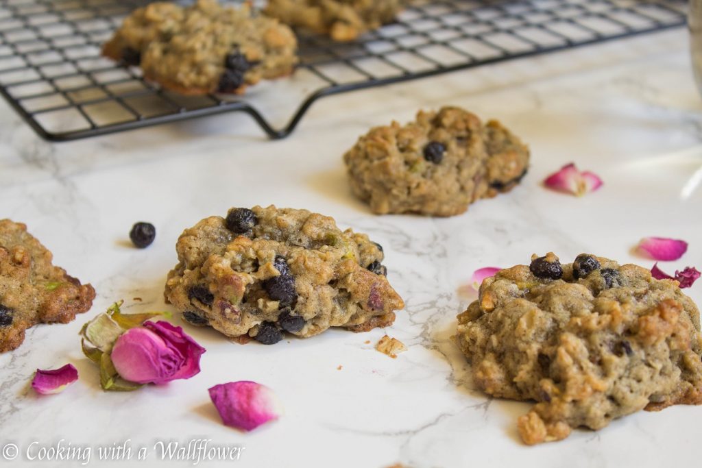 Wild Blueberry Pistachio Oatmeal Cookies | Cooking with a Wallflower