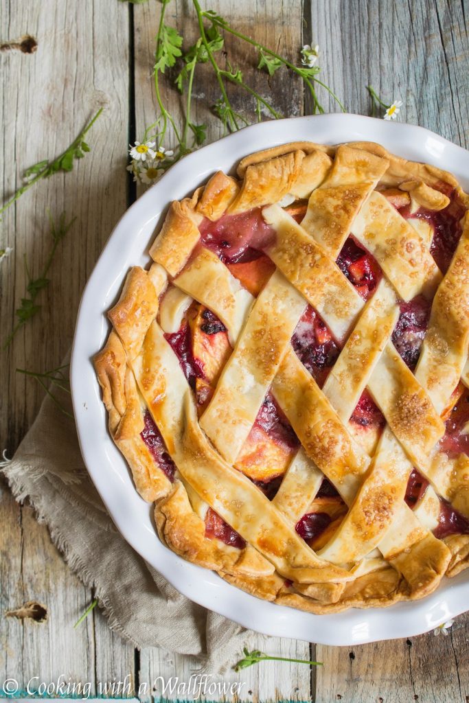 Blackberry Peach Pie | Cooking with a Wallflower