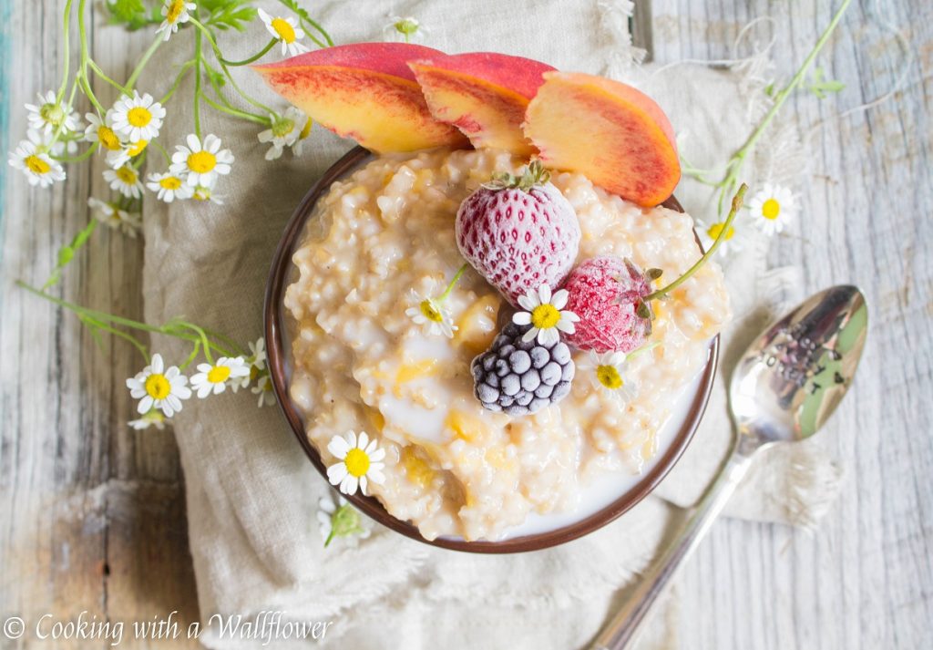 Peaches and Cream Steel Cut Oatmeal  | Cooking with a Wallflower