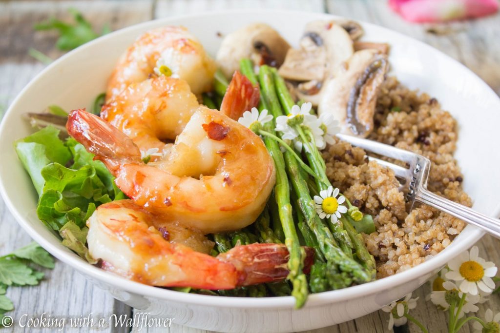 Spicy Honey Garlic Shrimp Quinoa Bowl | Cooking with a Wallflower