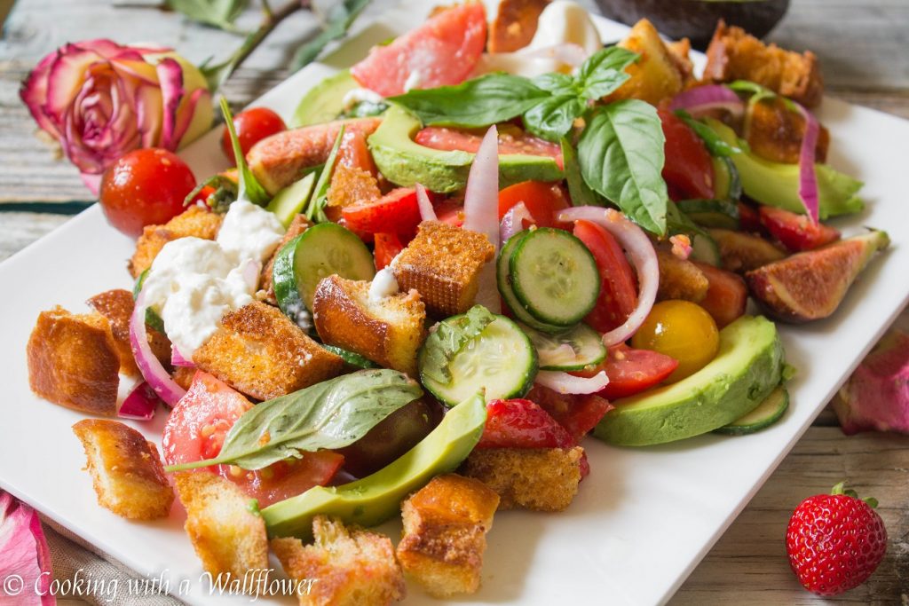 Late Summer Panzanella Style Salad | Cooking with a Wallflower