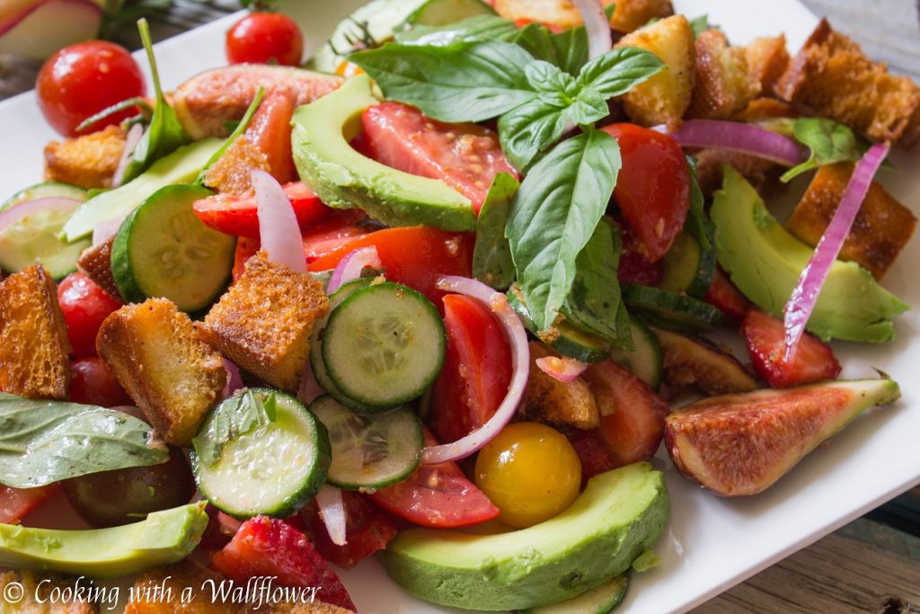 Late Summer Panzanella Style Salad | Cooking with a Wallflower