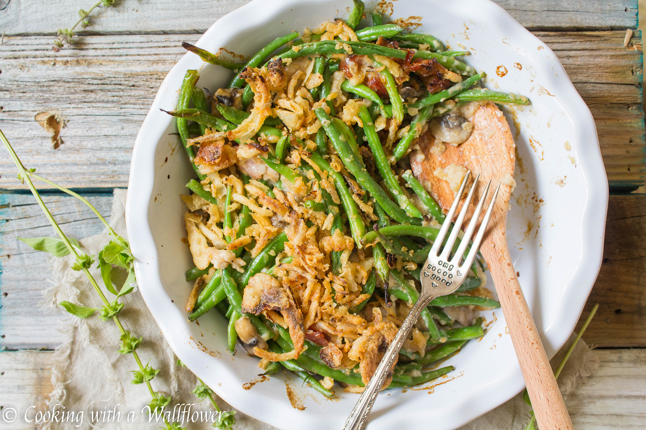 Creamy Green Bean Casserole with Bacon and Mushrooms