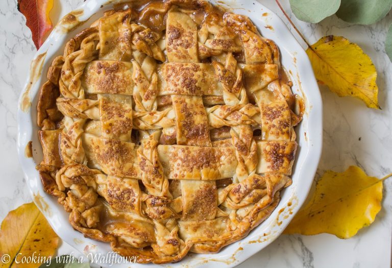 Honey Pear Pie - Cooking with a Wallflower