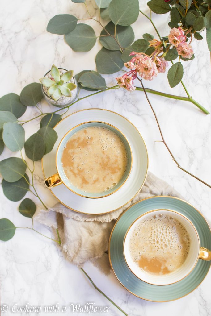 Pumpkin Maple Almond Oatmeal Latte | Cooking with a Wallflower