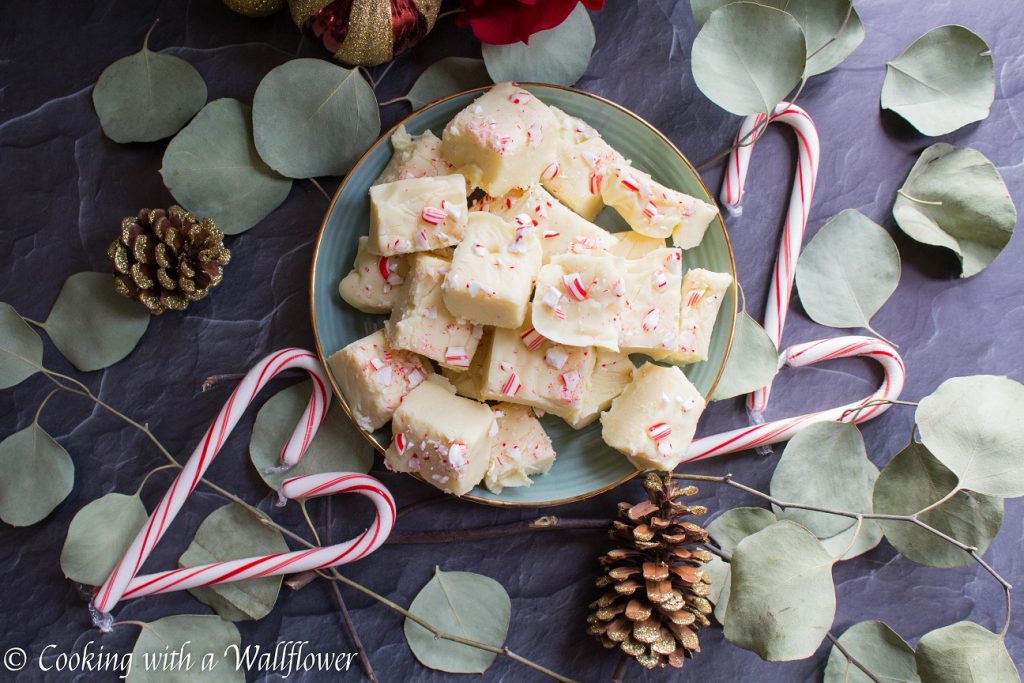 Peppermint White Chocolate Fudge | Cooking with a Wallflower