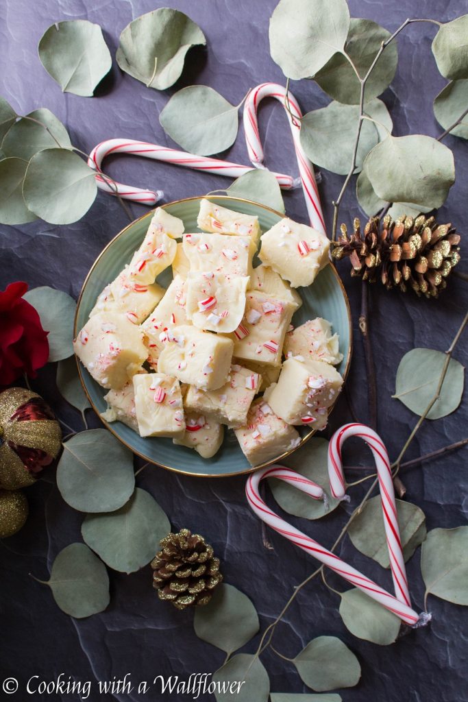 Peppermint White Chocolate Fudge | Cooking with a Wallflower