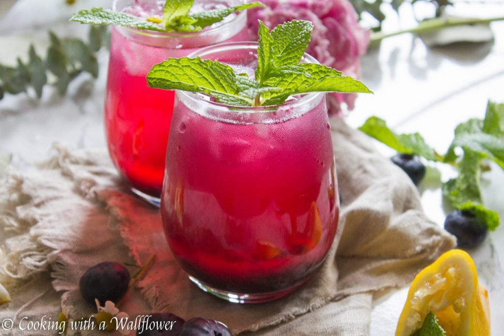 Blueberry Lemonade  | Cooking with a Wallflower