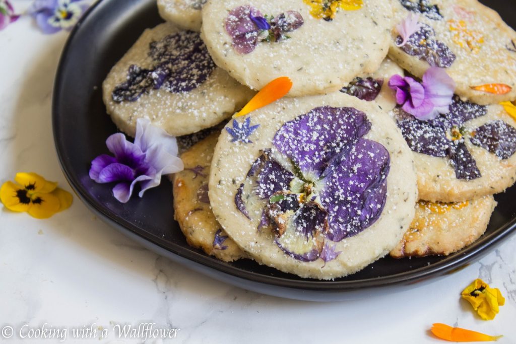 Flower Pressed Jasmine Tea Shortbread Cookies | Cooking with a Wallflower