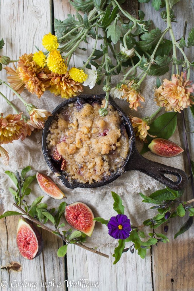 Maple Fig Streusel Crumble | Cooking with a Wallflower