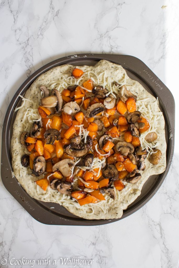 Roasted Maple Butternut Squash and Garlic Mushroom Pizza | Cooking with a Wallflower