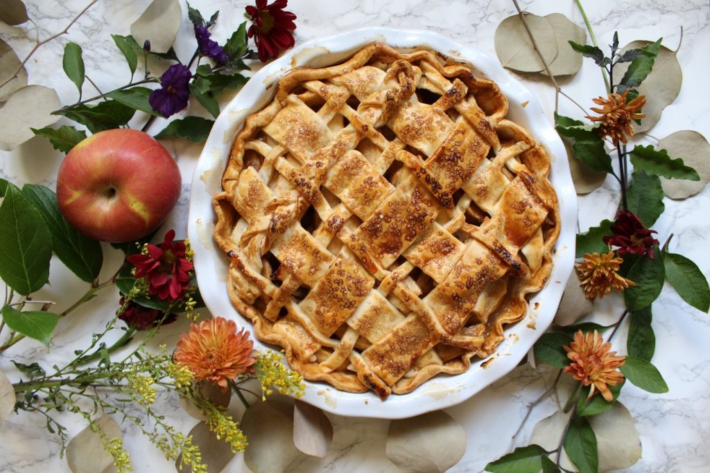 Honey Apple Pie - Cooking with a Wallflower