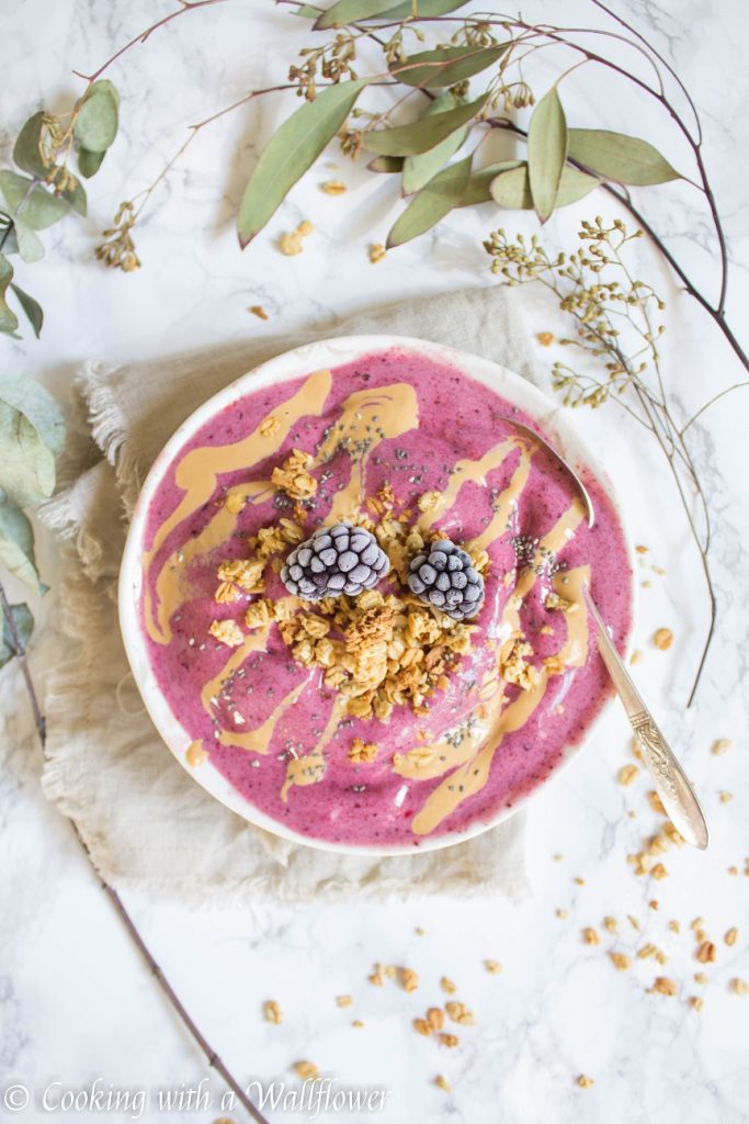Mixed Berry Smoothie Bowl  | Cooking with a Wallflower