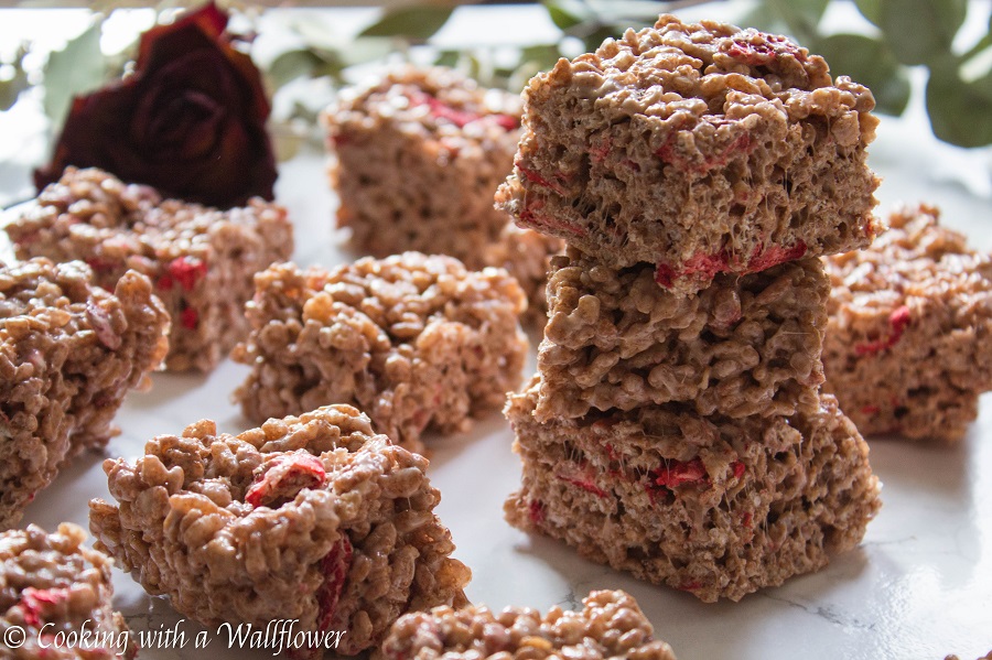 strawberry chocolate rice crispy treats