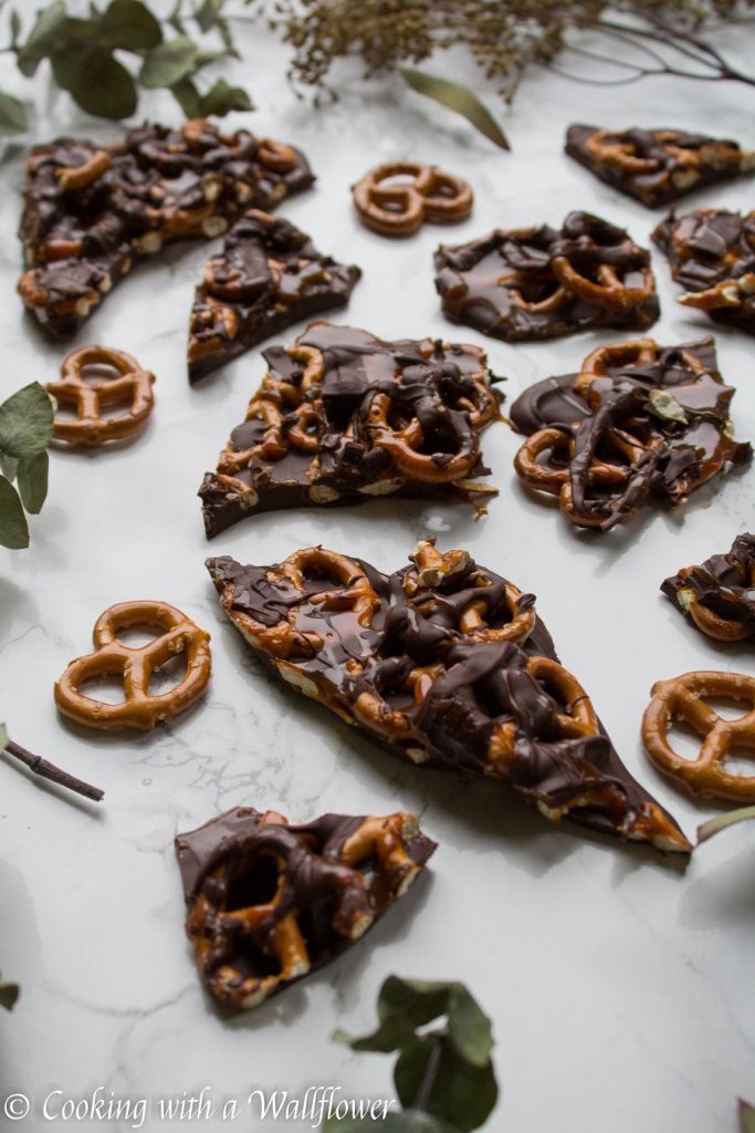 https://askannamoseley.com/2019/03/salted-caramel-pretzel-bark/