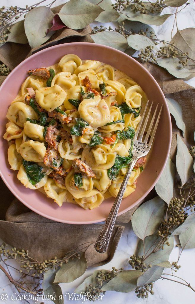 Creamy Sun Dried Tomato Spinach Tortellini | Cooking with a Wallflower